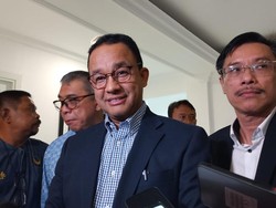 Serangan dan Pembelaan ke Anies soal Pencabutan Pergub Era Ahok