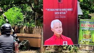 Misteri Kemunculan Baliho Ganjar Nurut di Semarang
