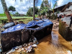 Update Banjir Bandang Banyuwangi: 3 Jembatan Putus-35 Rumah Hanyut