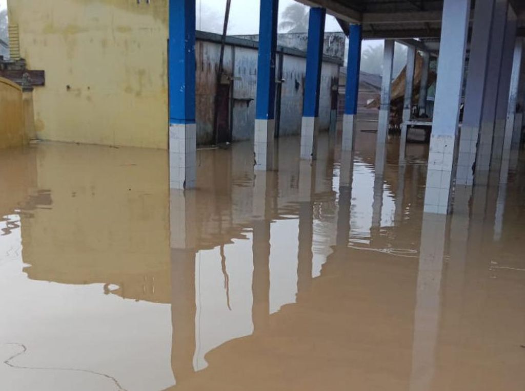 Terus Naik, Ketinggian Banjir Aceh Tamiang Kini Capai 1,5 Meter