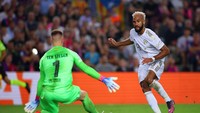 Dalam enam laga terakhir di seluruh kompetisi, Choupo-Moting bikin gol terus termasuk kala habisi Barcelona dan Inter Milan di Liga Champions (Getty Images)