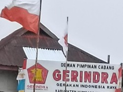 Heboh Bendera Merah Putih Dipasang Terbalik, Gerindra Humbahas: Hoaks
