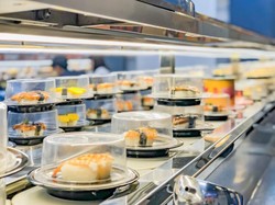 8 Tips Bertanya Kehalalan Makanan di Tempat Makan yang Tak Ada Sertifikat Halal