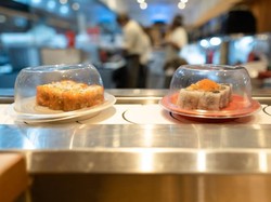 Menjijikkan! Restoran Sushi Jepang Diserang Pelanggan Jorok