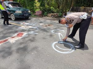 Tragis Ibu Hamil Tewas Bareng 2 Anaknya gegara Motor Tabrak Mobil di Kalteng Tragis Ibu Hamil Tewas Bareng 2 Anaknya gegara Motor Tabrak Mobil di Kalteng
