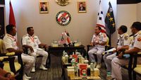 Momen Hangat Kepala Bakamla Terima Delegasi Malaysia-Singapura
