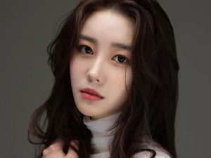 12 Potret Finalis Miss Korea 2022 yang Dikritik Berwajah Mirip, Dituding Oplas 12 Potret Finalis Miss Korea 2022 yang Dikritik Berwajah Mirip, Dituding Oplas