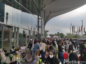 Konser NCT 127 Sudah Berlangsung 2 Jam Sebelum Dihentikan Polisi Konser NCT 127 Sudah Berlangsung 2 Jam Sebelum Dihentikan Polisi