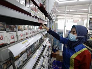 Tarif Cukai Tak Naik Tahun Depan, Pabrik Rokok Girang Tarif Cukai Tak Naik Tahun Depan, Pabrik Rokok Girang