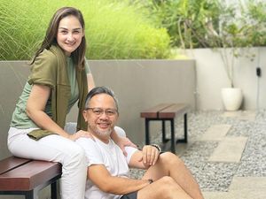 Jeroan Rumah Baru Mona Ratuliu dan Indra Brasco yang Mewah Bak Vila di Bali Jeroan Rumah Baru Mona Ratuliu dan Indra Brasco yang Mewah Bak Vila di Bali