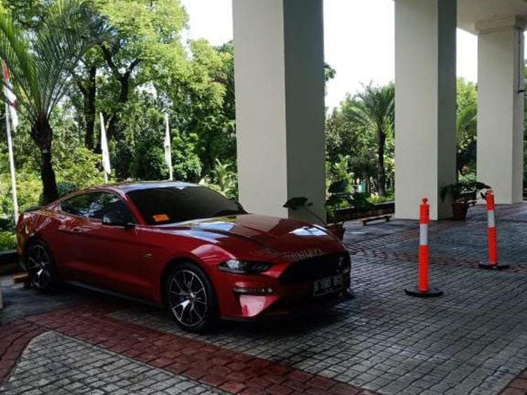 Heboh Pelat RFD di Mobil Sport Merah, TNI AD Bilang Begini
