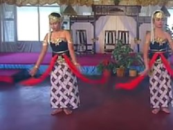 Tari Sekar Putri: Karakteristik Gerakan dan Jumlah Penarinya