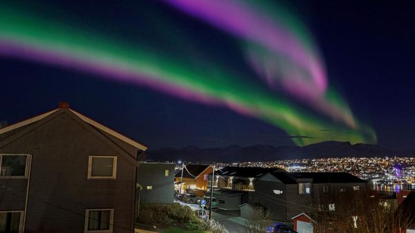 Terbius Pesona Aurora Borealis di Langit Norwegia