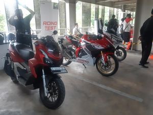 Motor yang Bisa Dijajal di IMOS 2022: Polytron Foz-R, Yamaha E01, sampai Honda CBR250RR Motor yang Bisa Dijajal di IMOS 2022: Polytron Foz-R, Yamaha E01, sampai Honda CBR250RR