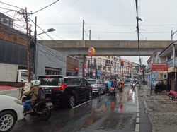 Banjir Jalan Haji Nawi Jaksel Surut, Lalin Kembali Normal
