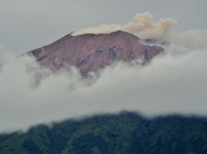 Gempa Tremor Gunung Kerinci Meningkat, Warga Diminta Waspada