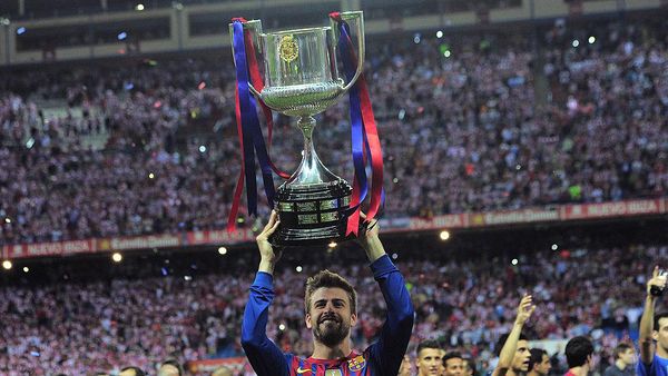 Starting XI Pesepakbola yang Pensiun Tahun 2022: Pique hingga Tevez