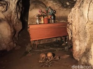 Kisah Cinta Tragis Romeo dan Juliet di Makam Londa Toraja Kisah Cinta Tragis Romeo dan Juliet di Makam Londa Toraja