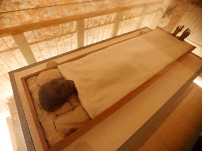 Melihat Mumi Raja Tutankhamun di Lembah Para Raja