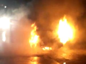 Mobil Terbakar di Jalan Tol Medan, Sopir Luka