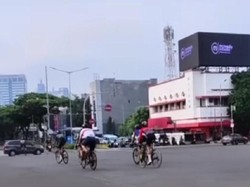 Mobil Tabrak Pesepeda di Harmoni Jakarta Pusat, Sopir Kabur