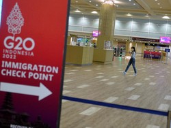 Percepat Pelayanan, Tim Imigrasi Bersiaga Dekat Pesawat Delegasi G20