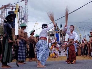 Warga Pacitan Gelar Ruwat Jagat, Ritual Seni dan Doa Usai Pandemi COVID-19 Warga Pacitan Gelar Ruwat Jagat, Ritual Seni dan Doa Usai Pandemi COVID-19