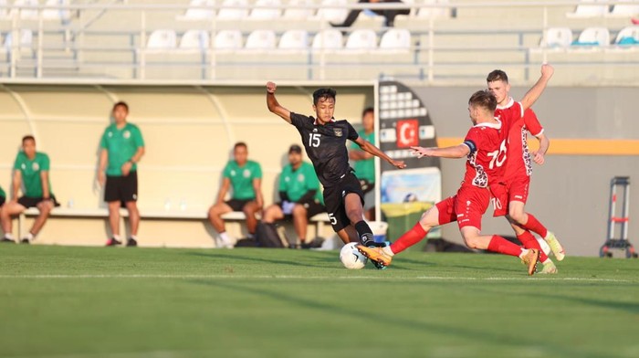 Timnas Indonesia U-20 menghadapi Moldova U-20 dalam uji coba di Turki, Jumat 4 November 2022.