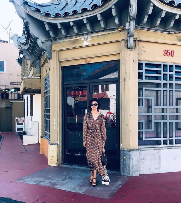 Wrap polkadot dress/Sumber: Instagram @sabinissima_dujour Wrap polkadot dress/Sumber: Instagram @sabinissima_dujour