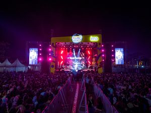 Collabonation Tour Datangi Pekanbaru Rayakan Era Baru, Jaringan Baru