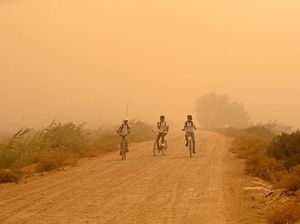 Kala Badai Pasir Kembali Menerjang Irak Kala Badai Pasir Kembali Menerjang Irak