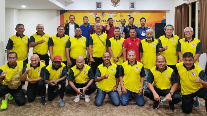 Kementerian Pemuda dan Olahraga (Kemenpora) beserta PSSI baru saja menggelar kursus kepelatihan untuk para eks pemain Timnas Indonesia. Hal ini disambut positif pesertanya.