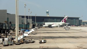 Pesawat di Qatar Terbang Lagi Usai Serangan Rudal Iran ke Pangkalan AS