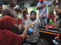 Kemensos Salurkan Bantuan Rp 628 Juta Bagi Korban Banjir Trenggalek