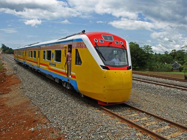 Resmi Beroperasi, KA Pertama di Sulsel Ini Uji Coba Secara Gratis