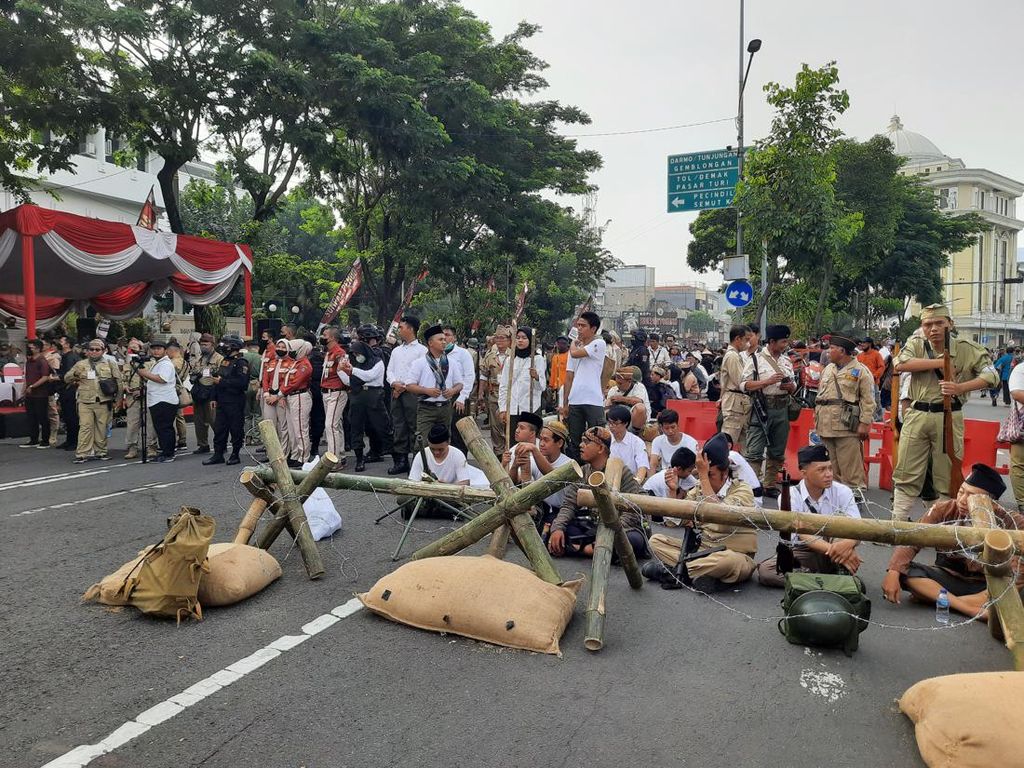 Persiapan Jelang Parade Soerabaja Djoeang Start Tugu Pahlawan-Balai Kota