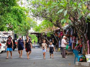 Cari Oleh-oleh di Seputaran Kuta? Mampir Yuk ke Pasar Seni Legian Cari Oleh-oleh di Seputaran Kuta? Mampir Yuk ke Pasar Seni Legian