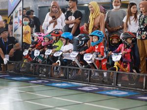Jaring Atlet Sepeda, Bunda Fey Buka Kota Kediri Pushbike Challenge