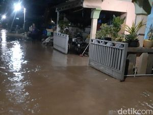 Potret Banjir Rendam Mangkang Wetan Semarang
