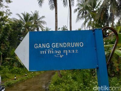 Penampakan Seramnya Gang Gendruwo di Temon Kulon Progo