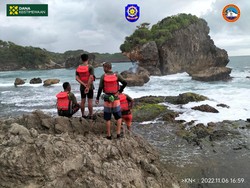 Terseret Arus, 1 Wisatawan Sleman Hilang di Pantai Jungwok Gunungkidul