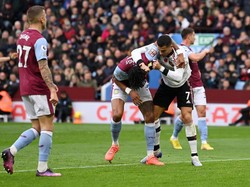 Inilah momen ribut-ribut tersebut. Foto: Getty Images/Stu Forster