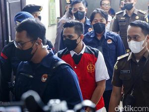 Tiba di PN Jaksel, Eliezer Siap Bertemu Kuat-Ricky Tiba di PN Jaksel, Eliezer Siap Bertemu Kuat-Ricky