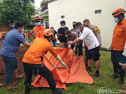 Mayat Pria Misterius Terbalut Jarik di Sumur Kendal Diduga Korban Pembunuhan