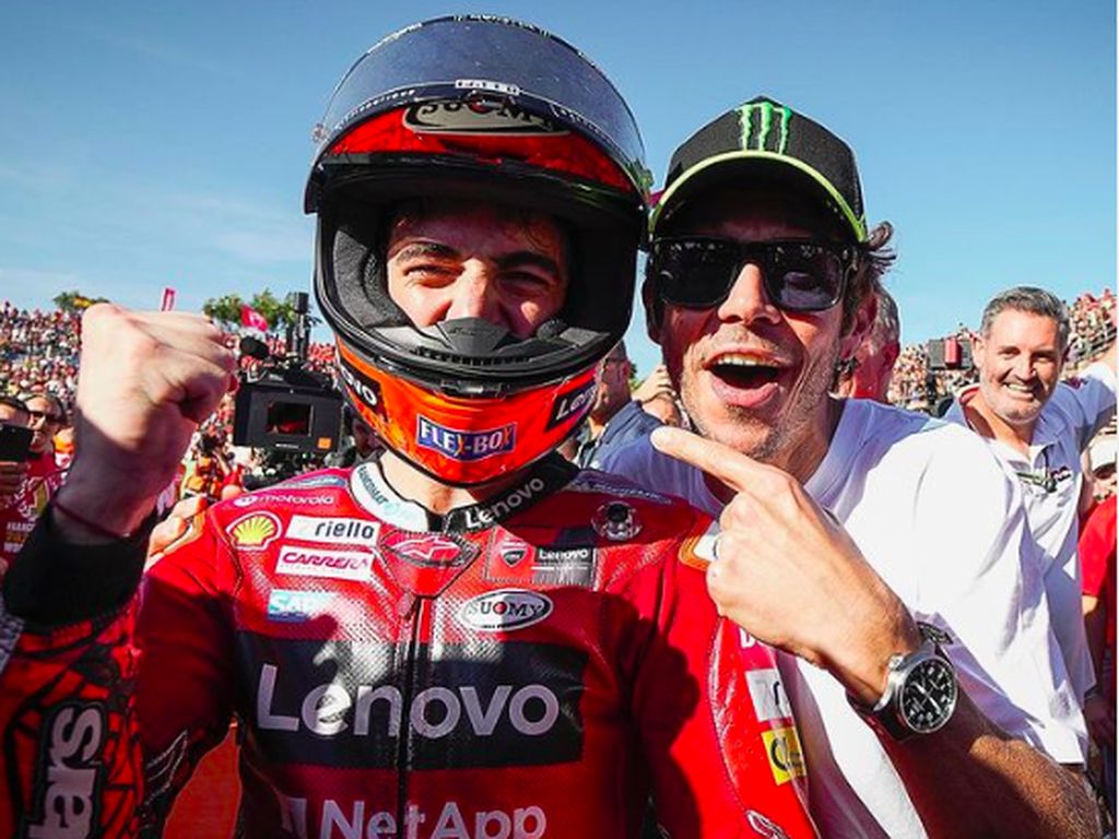 Pesan Valentino Rossi yang Sulit Diwujudkan Bagnaia di MotoGP Valencia