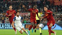 AS Roma menjamu Lazio dalam Derby della Capitale, Senin (7/11) dini hari WIB. Roma kalah tipis 0-1. Gol kemenangan Lazio dicetak oleh Felipe Anderson di menit ke-29 (Getty Images)