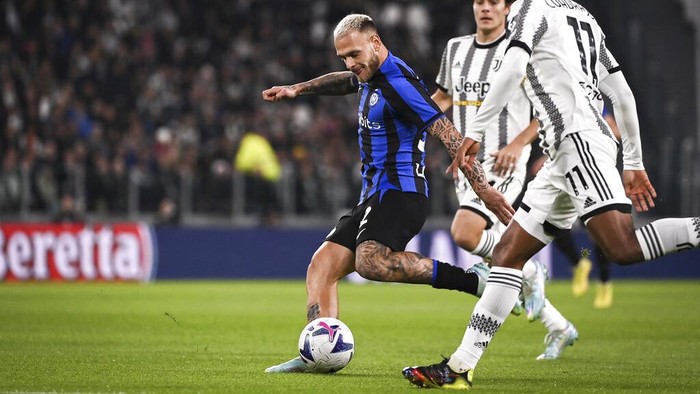 Juventus mampu mengalahkan Inter Milan dalam duel bertajuk Derby dItalia di Allianz Stadium, Senin (7/11) dini hari WIB. Si Nyonya Tua menang dengan skor 2-0.