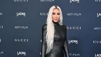 Gaun Ketat Kim Kardashian