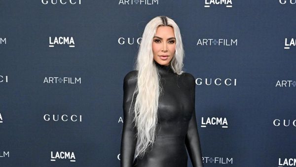 Gaun Ketat Kim Kardashian