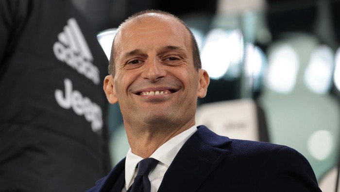 TURIN, ITALY - NOVEMBER 06: Massimiliano Allegri Head coach of Juventus reacts prior to kick off in the Serie A match between Juventus and FC Internazionale at Allianz Stadium on November 06, 2022 in Turin, Italy. (Photo by Jonathan Moscrop/Getty Images)